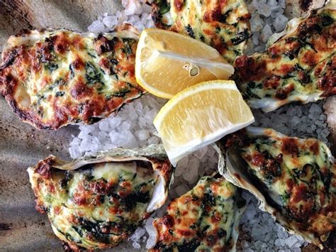 Baked oysters with oil and parmesan