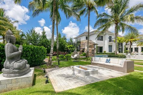 Home Of The Day: An Ultra-Luxury Delray Beach Masterpiece