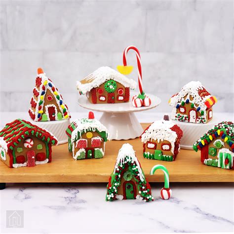 Wilton Mini Gingerbread Village Kit Review: A Fun and Edible Holiday ...