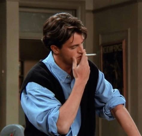 Chandler Bing | Chandler friends, Chandler bing, Friends moments