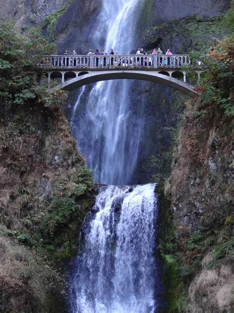 Multnomah Falls – Oregon’s Tallest Waterfall – World for Travel