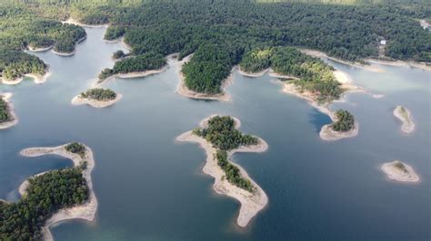 Lake Ouachita, Arkansas, USA : r/CampingandHiking