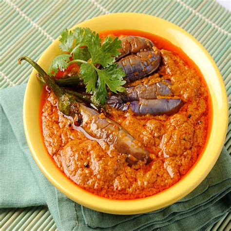 Andhra brinjal curry |Gutti vankaya curry | Brinjal curry Andhra style