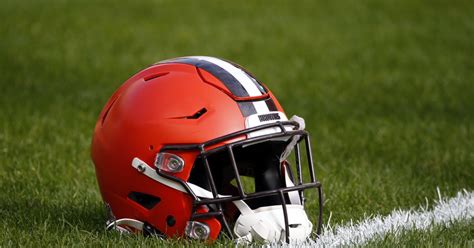 Browns alternate white helmets teased for 2023 - Dawgs By Nature