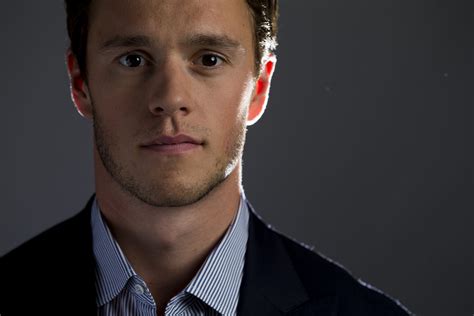 Jonathan Toews 2024: Girlfriend, net worth, tattoos, smoking & body ...