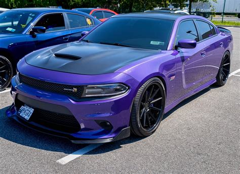 Dodge Charger Scat Pack with 22 inch rim lowered on H&R spring need to ...