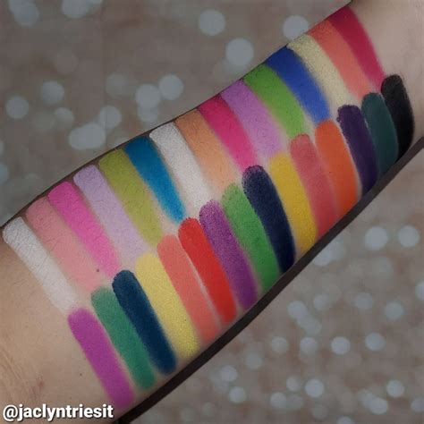 Pin by Jaclyn Tries It on my makeup swatches in 2021 | Makeup swatches, Swatch, Makeup