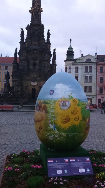 Croatian Easter Eggs from the Heart Pose Proudly Around Europe - Total Croatia