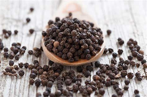 5 Reasons Why You Should Use Black Pepper Grinder