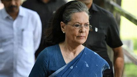 Sonia Gandhi-led Opposition puts up united front against Centre, calls ...