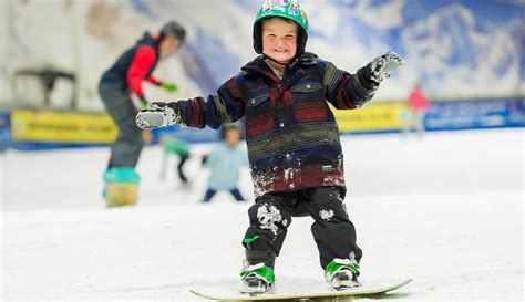 Kinder Snowboard Lessons - SnowDome