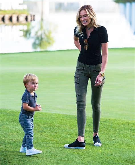 Paulina Gretzky: Photos Of The Model & Her Family | Paulina gretzky ...