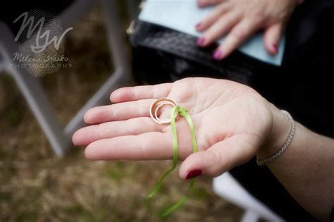 Wedding Traditions and Meanings: Ring warming ceremony – an Irish tradition