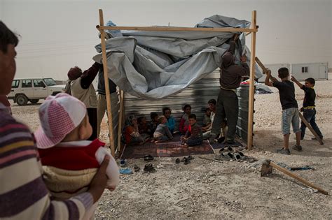 Syrian Refugees in Jordan Struggle to Survive - The New York Times