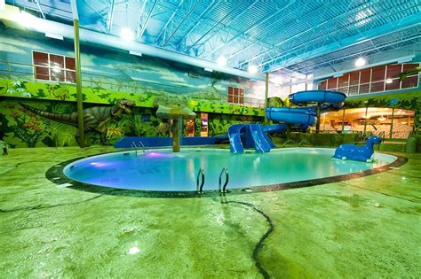 Waterpark | Winnipeg Airport Hotel | Victoria Inn | Winnipeg, MB | Resorts