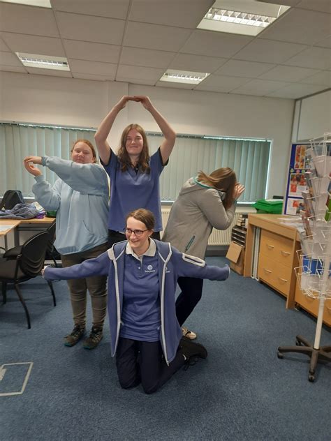 Young Leaders - Girlguiding North East England