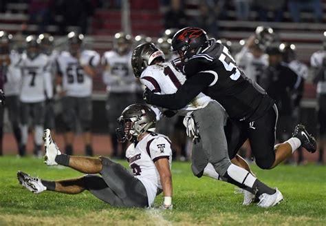 Lawndale football team’s offense strikes it big in rout of Torrance – Daily Breeze