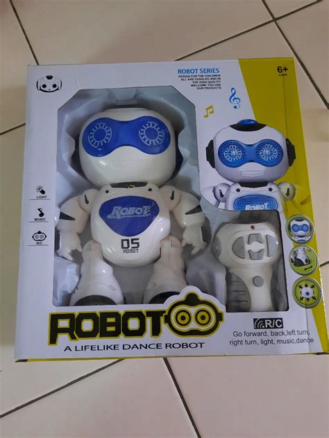 Remote control robot, Hobbies & Toys, Toys & Games on Carousell