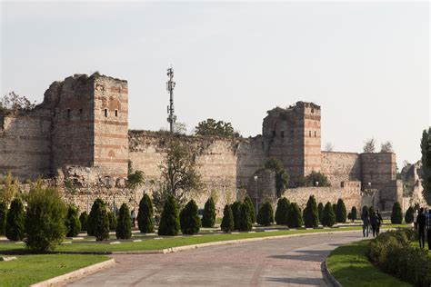 Walls of Constantinople | Istanbul.com