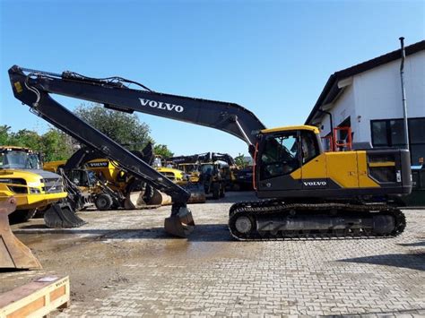 Volvo EC 220 E LR Tracked Excavator