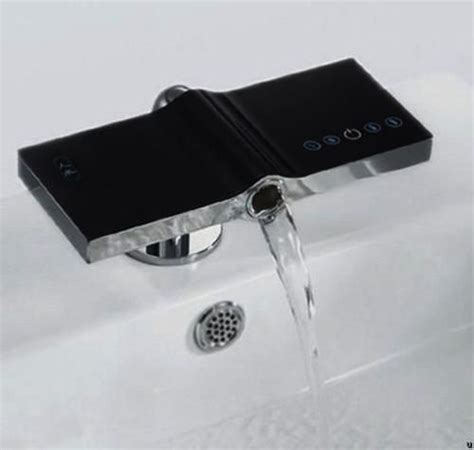 Smart Faucets Creating Eco Friendly Kitchen and Bathroom Design ...