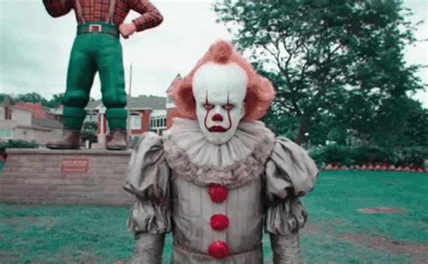 It2 Pennywise GIF - It2 Pennywise Clown - Discover & Share GIFs