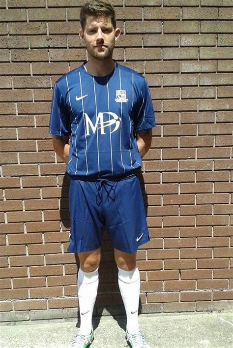 New Southend United Kit 2015-16 Nike Southend Shirts 15-16 Home Away ...