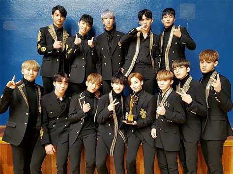 Seventeen debut - qustmagical