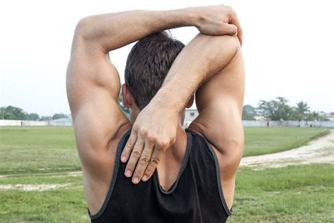 5 Ways to Stretch the Biceps (With images) | Biceps, Tricep stretch, Upper body stretches