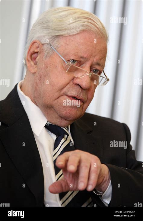 Former Federal Chancellor of Germany, Helmut Schmidt Stock Photo - Alamy