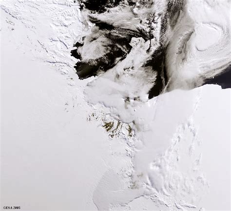 B-15A iceberg monitoring MERIS gallery - Change Detection - Earth Watching