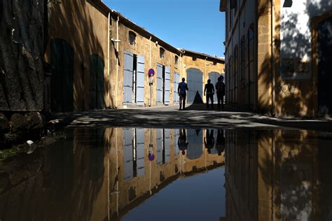 Walking along the Buffer Zone in Nicosia - My Cyprus Travel | Imagine. Explore. Discover.