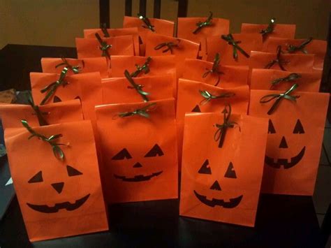 Dulceros Halloween, School Halloween Party, Halloween Goodie Bags, Halloween Preschool ...