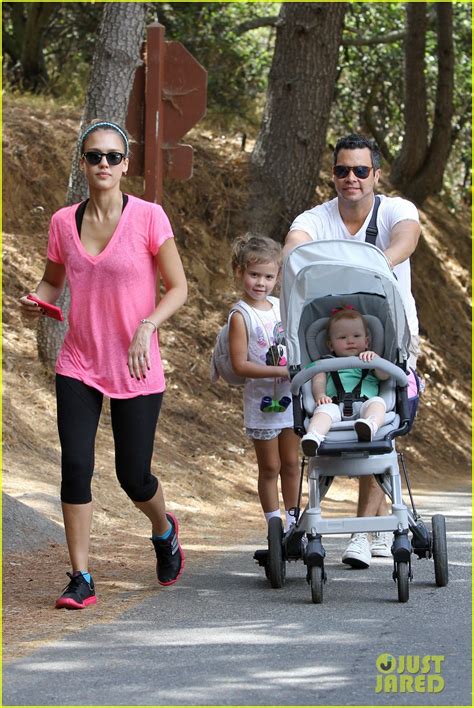 Photo: jessica alba family hike 18 | Photo 2728018 | Just Jared ...