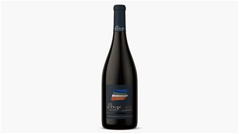 The 10 Best Oregon Pinot Noir Bottles to Buy Right Now