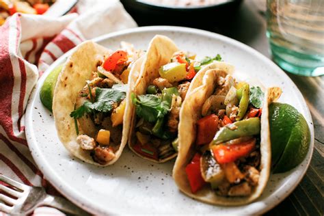 BBQ Grilled Chicken Fajita Tacos Recipe | Char-Broil New Zealand Barbecues