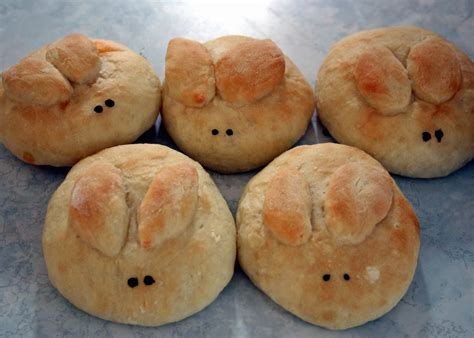 Jo and Sue: Easter Bread Ideas