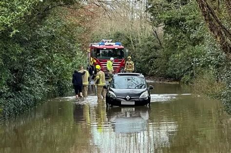 The 8 Surrey flood warnings and 16 alerts still in place across county as river levels remain ...