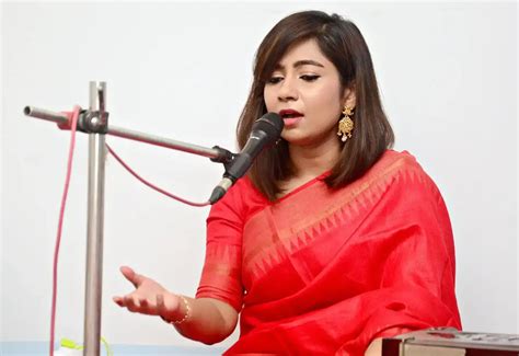 Hindustani Classical Vocal Music lessons by Angira Kotal: ipassio