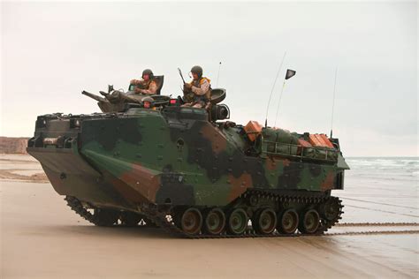 AAV7 Amphibious Assault Vehicle | Military.com