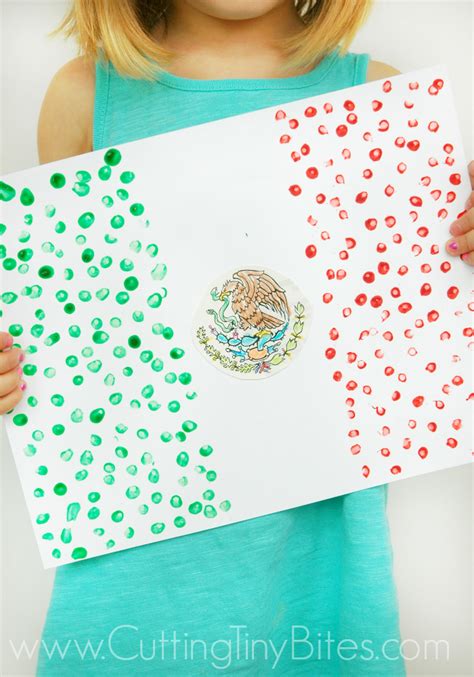 Mexican Flag Craft for Cinco De Mayo | Cutting Tiny Bites