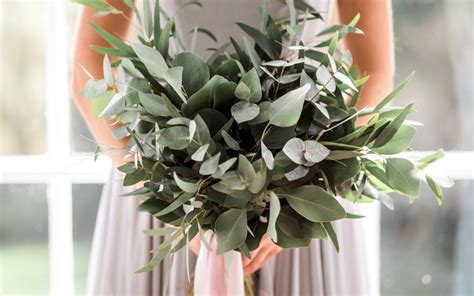 A Quick Guide to Foliage-Only Wedding Bouquets and Arrangements - Daisy Lane Floral Design