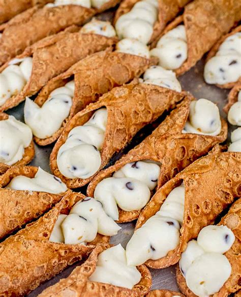 Cannoli Recipe | Leite's Culinaria