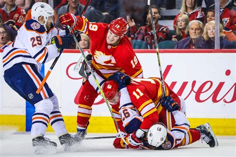 Edmonton Oilers, Calgary Flames to meet in second round of playoffs