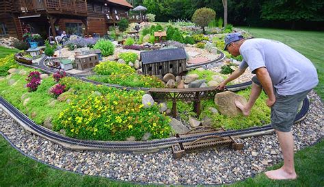 Introduction to Garden Railways - Garden Trains Annual