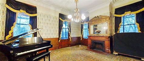 Staten Island’s historic, haunted Kreischer Mansion is for sale - Curbed NY