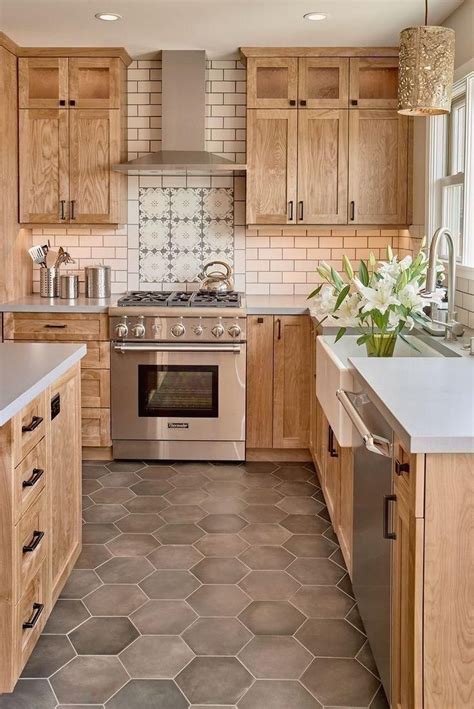 Nice Rustic Farmhouse Kitchen Cabinets Design Ideas 02 - HOMYHOMEE