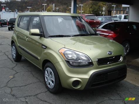 Kia Soul Alien Green - Wall123