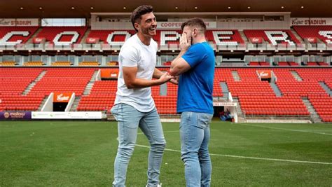 Adelaide United player Josh Cavallo proposes at club stadium | The Standard | Warrnambool, VIC