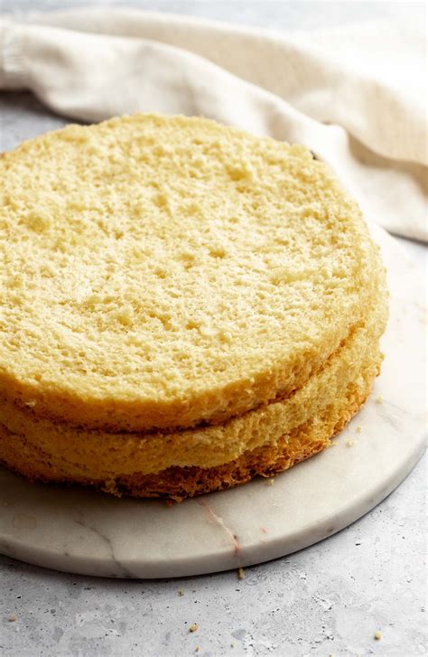 Easy Genoise Sponge Cake - Rich And Delish